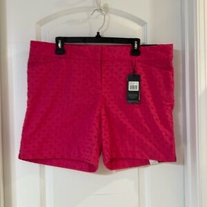 NWT Tailored Eyelit Shorts size 14